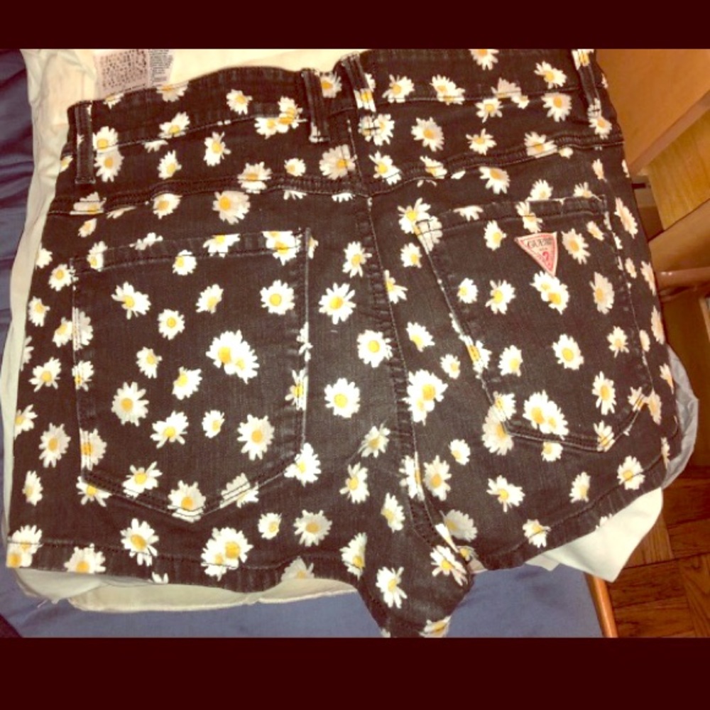 Floral cute shorts!